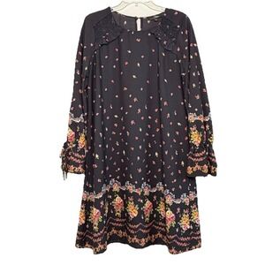Suzanne Betro Women's Boho Chic Dress Black Floral Long Sleeve Size Large Ruffle